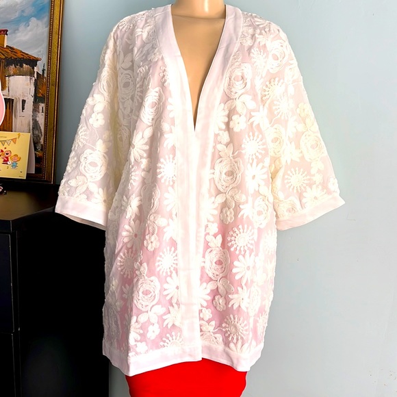 Kimono Style Summer Blazer with Embroidery - Picture 1 of 5